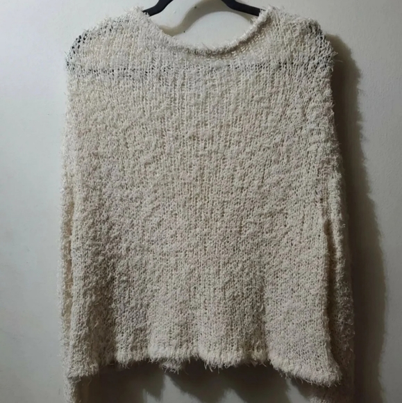 J BRAND Martha Slouchy Textured V Neck Pull Over Sweater - Picture 4 of 6